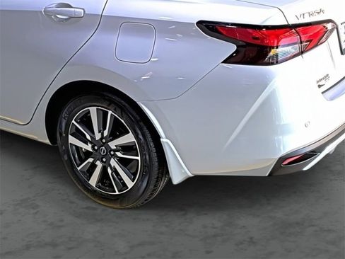 Used 2025 Nissan Versa SV w/ Trunk Package image 9