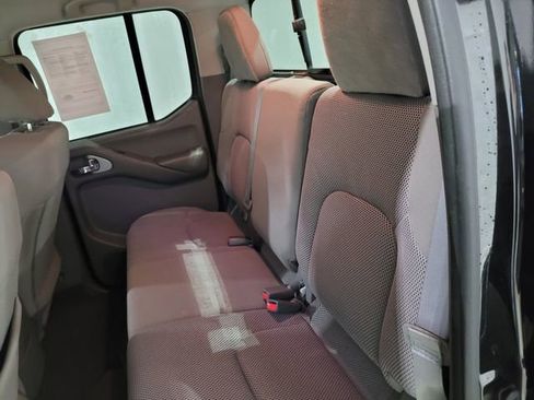 Used 2019 Nissan Frontier SV image 45