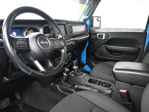 Used 2021 Jeep Wrangler Unlimited Sport AWD/4WD image 10