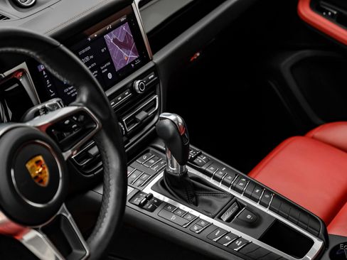 Used 2021 Porsche Macan AWD/4WD image 49
