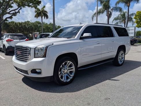 Used 2019 GMC Yukon XL SLT w/ Premium Edition image 3
