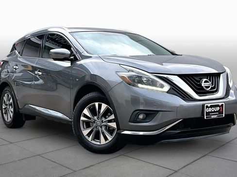 Used 2018 Nissan Murano SL w/ Moonroof Package FWD image 3