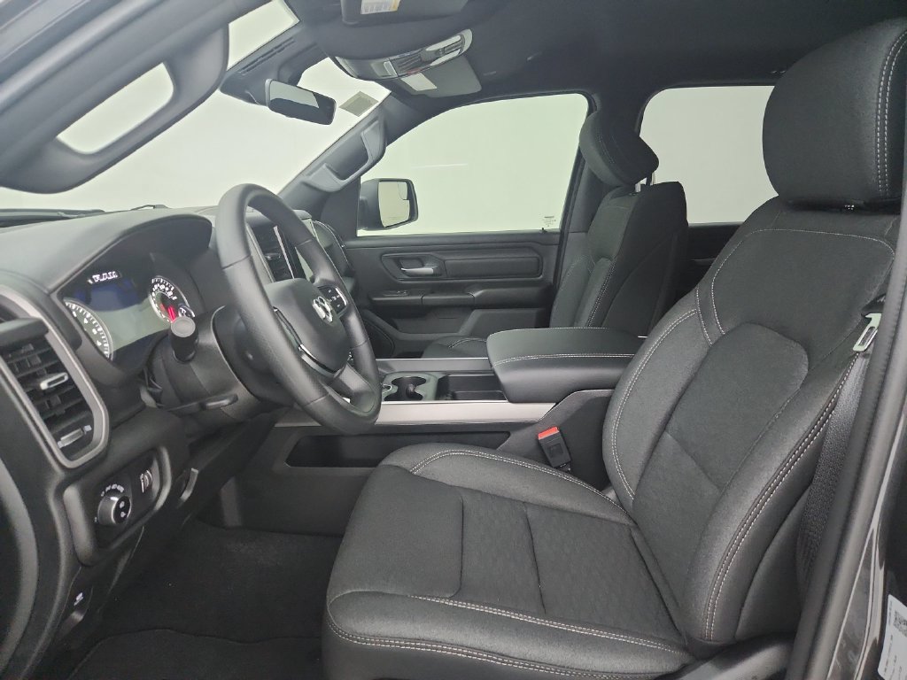 New 2027 RAM 1500 Express AWD/4WD image 18