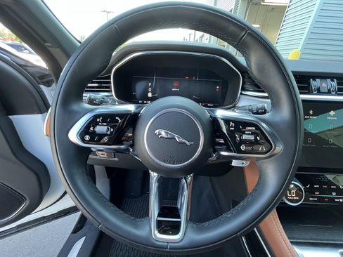 Used 2026 Jaguar F-PACE R-Dynamic S AWD/4WD image 20