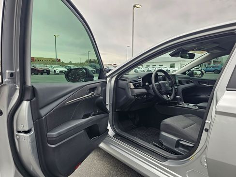 Used 2026 Toyota Camry LE w/ Preferred Package 2 (TMS) FWD image 18