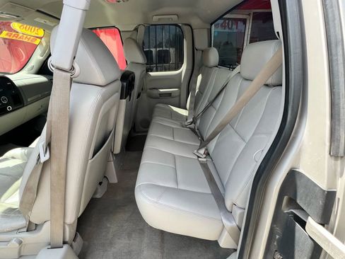 Used 2008 GMC Sierra 1500 SLE w/ SLE1 Preferred Package AWD/4WD image 10