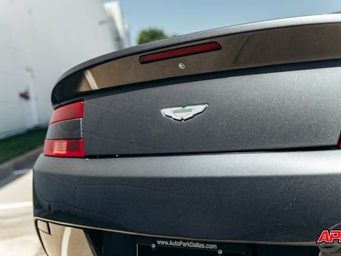 Used 2009 Aston Martin V8 Vantage Roadster RWD image 33