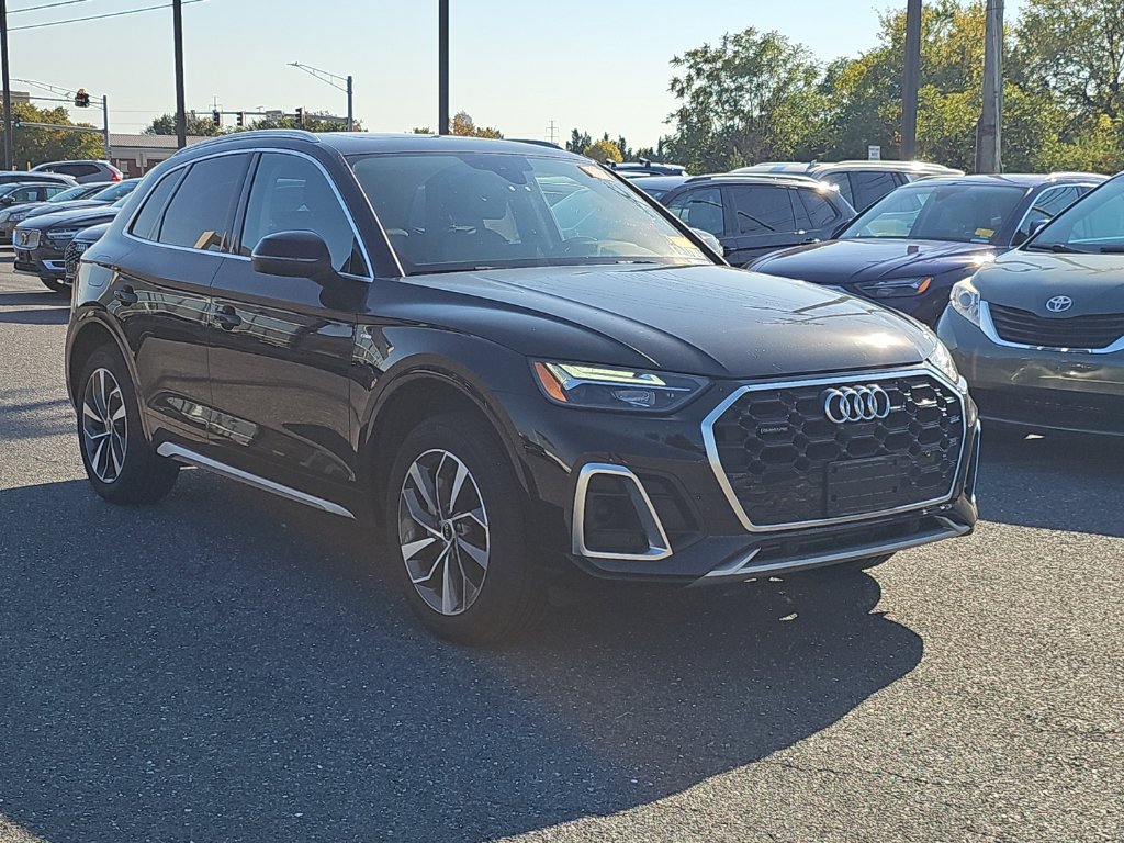 Used 2023 Audi Q5 2.0T Premium Plus w/ Premium Plus Package AWD/4WD image 1