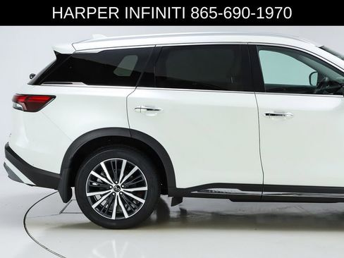 Used 2023 INFINITI QX60 Sensory w/ Cargo Package AWD/4WD image 12
