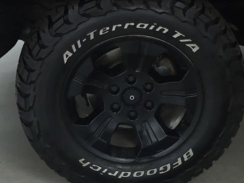 Used 2018 Chevrolet Silverado 1500 LTZ Z71 AWD/4WD image 36