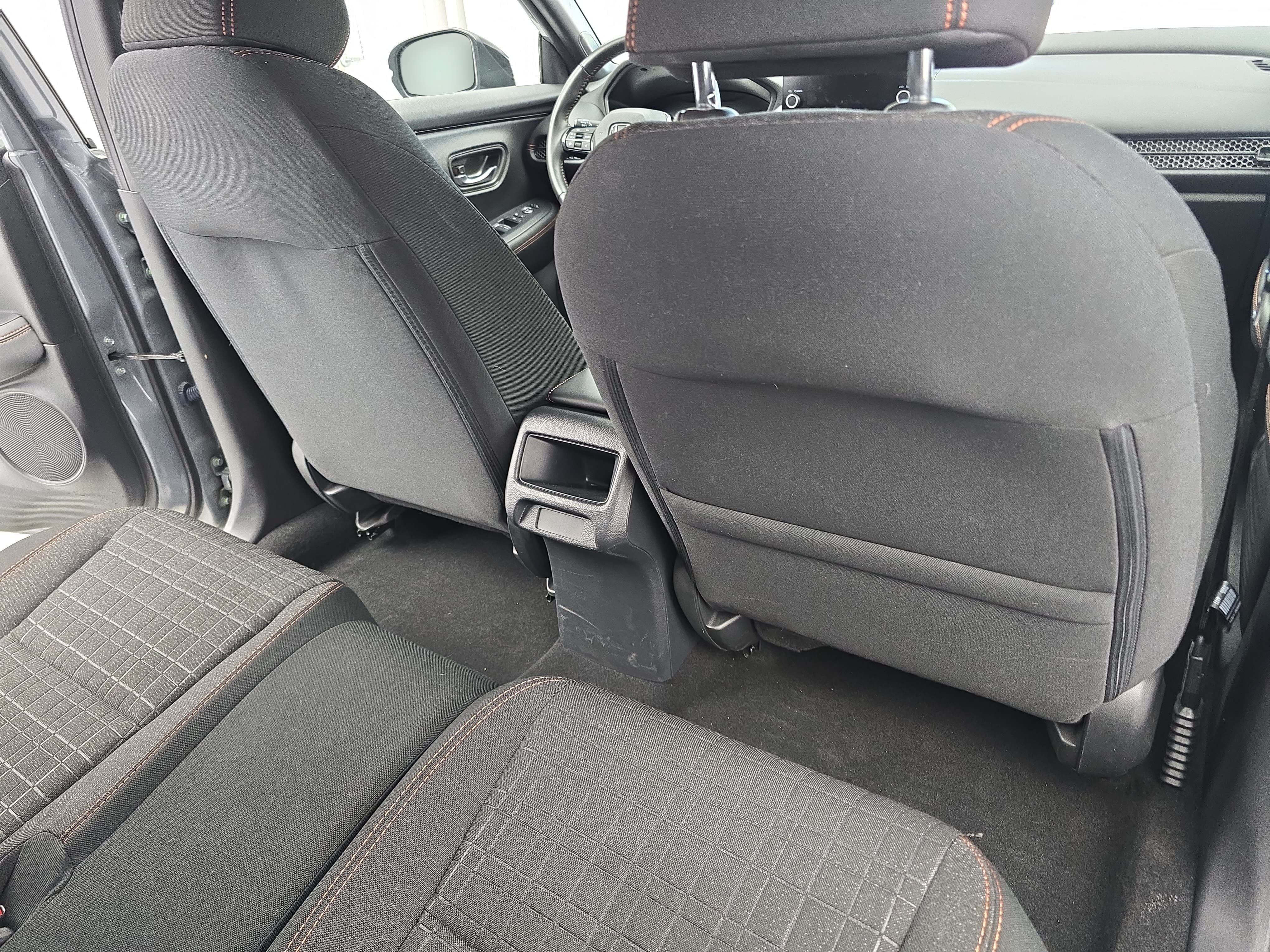 Used 2025 Honda HR-V Sport image 11