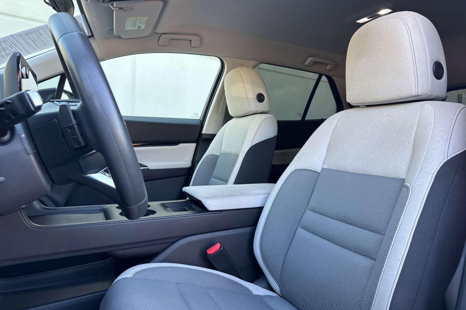 Used 2024 Honda Prologue EX image 5