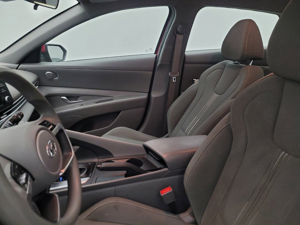 Used 2023 Hyundai Elantra SEL FWD image 17