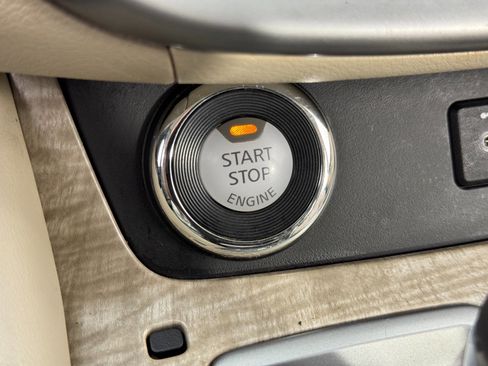 Used 2020 Nissan Murano SV image 24