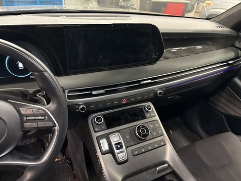 Used 2025 Hyundai Palisade Calligraphy image 14