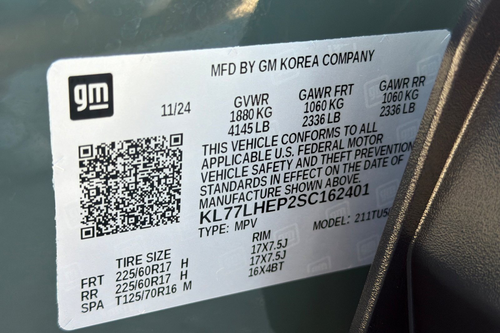 Used 2025 Chevrolet Trax LT FWD image 25