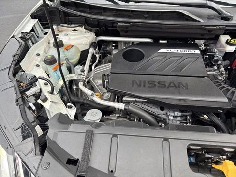 Used 2023 Nissan Rogue SL image 37