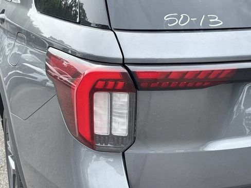New 2026 Ford Explorer ST-Line AWD/4WD image 11