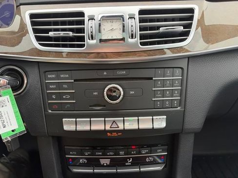 Used 2016 Mercedes-Benz E 350 Sedan image 35