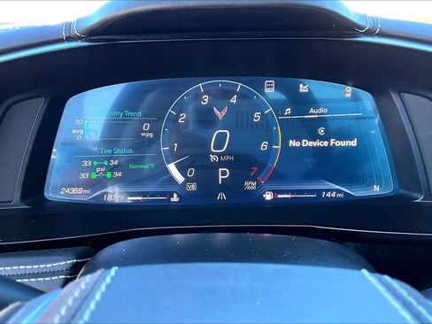 Used 2023 Chevrolet Corvette Stingray Premium Conv w/ Z51 Performance Package image 22