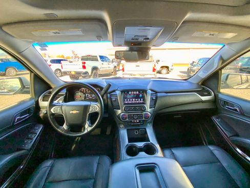 Used 2019 Chevrolet Tahoe LT AWD/4WD image 34
