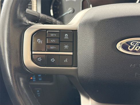 Used 2024 Ford Expedition Max Limited AWD/4WD image 18