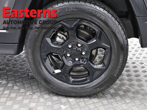 Used 2023 Jeep Compass Trailhawk AWD/4WD image 32