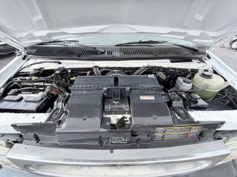 Used 2001 Ford E-350 and Econoline 350 XL RWD image 20