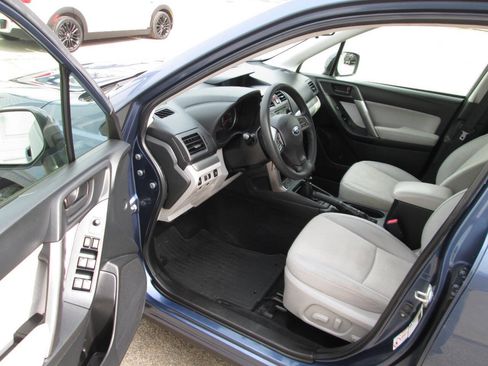 Used 2014 Subaru Forester 2.5i Premium image 14
