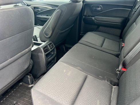 Used 2019 Honda Ridgeline Sport image 9