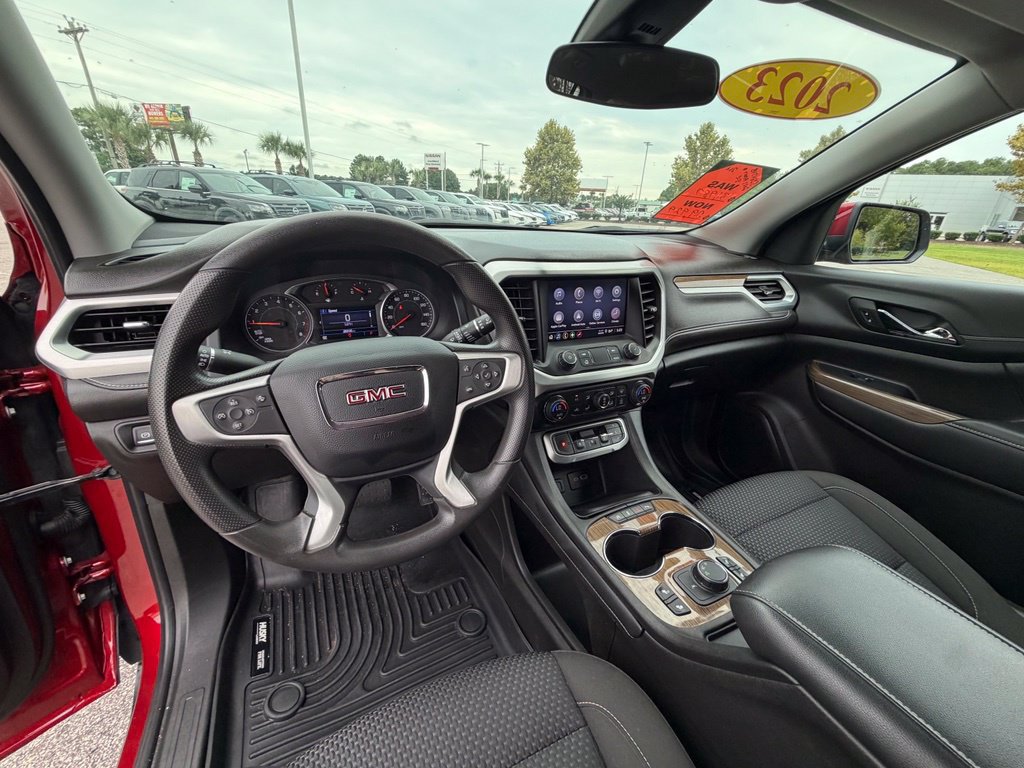 Used 2023 GMC Acadia SLE w/ Driver Convenience Package FWD image 19