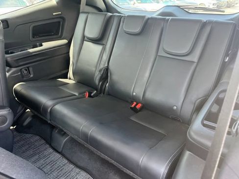 Used 2023 Subaru Ascent Limited AWD/4WD image 13