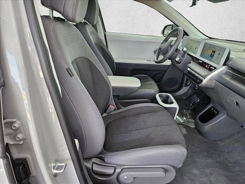 Used 2024 Hyundai Ioniq 5 SEL image 15