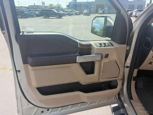 Used 2018 Ford F150 Lariat w/ Equipment Group 502A Luxury AWD/4WD image 10
