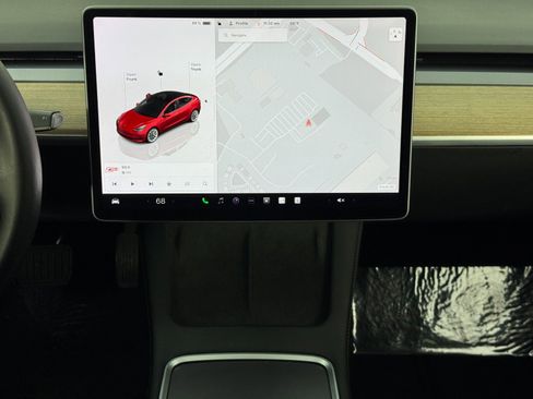 Used 2022 Tesla Model 3 image 21