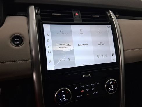 New 2025 Land Rover Discovery S image 23