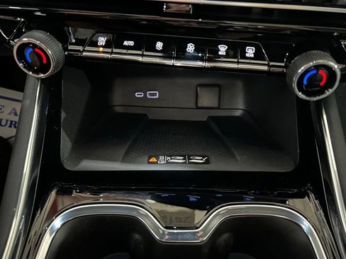 New 2026 Chevrolet Traverse RS AWD/4WD image 38