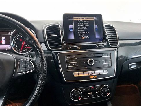 Used 2018 Mercedes-Benz GLE 350 4MATIC image 9