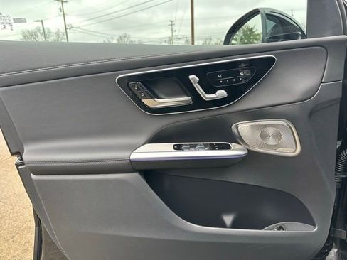 Used 2026 Mercedes-Benz GLC 300 4MATIC image 12