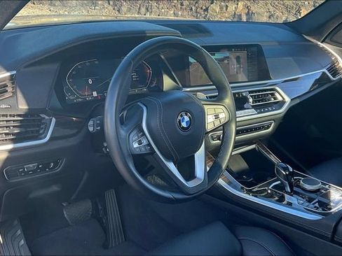 Used 2023 BMW X5 xDrive40i w/ Parking Assistance Package AWD/4WD image 13