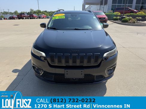 Used 2021 Jeep Cherokee Latitude Plus FWD image 2