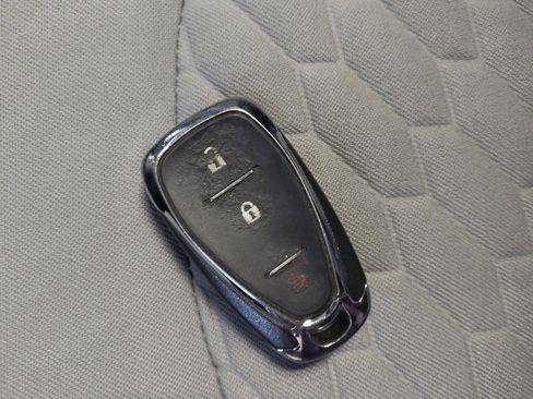 Used 2018 Chevrolet Equinox LS FWD image 32