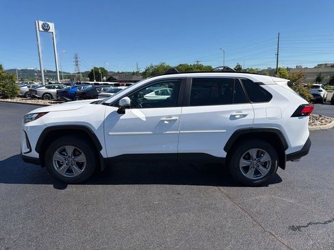Used 2025 Toyota RAV4 XLE w/ Convenience Package AWD/4WD image 3