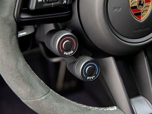 Used 2025 Porsche 911 GT3 RS RWD image 19