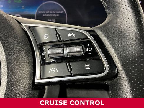 Certified 2024 Kia Seltos SX w/ SX Sunroof Package AWD/4WD image 11
