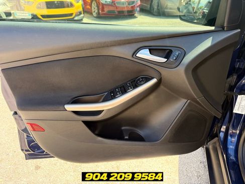 Used 2016 Ford Focus Titanium w/ Exterior Protection Package FWD image 23