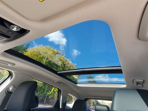 New 2026 Kia Sportage EX w/ EX Panorama Roof Package image 28