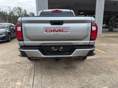 Used 2024 GMC Canyon AT4 w/ AT4 Premium Package image 4