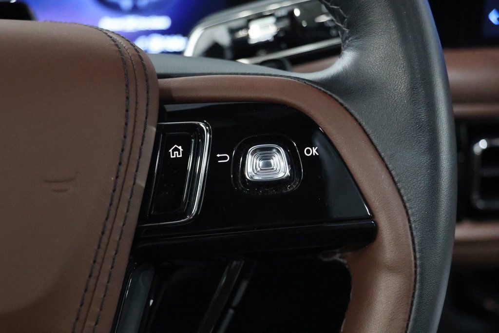 Used 2025 Lincoln Aviator Reserve w/ Illumination Package AWD/4WD image 24
