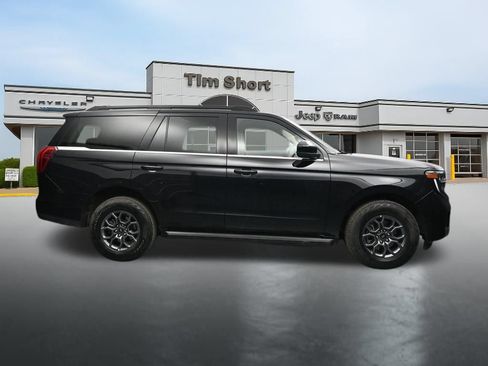 Used 2025 Ford Expedition Active AWD/4WD image 6